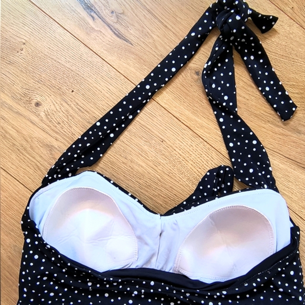 Miami Retro Swimsuit Halter-Tie Polka Dot & Ruched Skirt in Size 12 - Picture 13 of 13